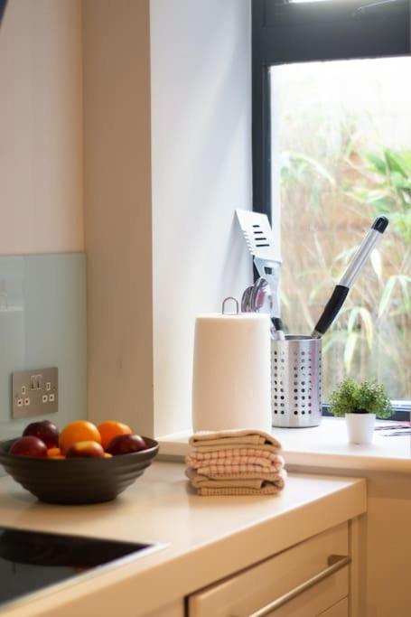 Edge14- Spacious, Stylish And Near The Beach! New Quay Extérieur photo